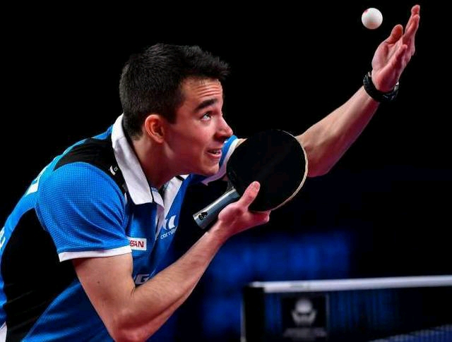 在图赫尔上 在图赫尔上