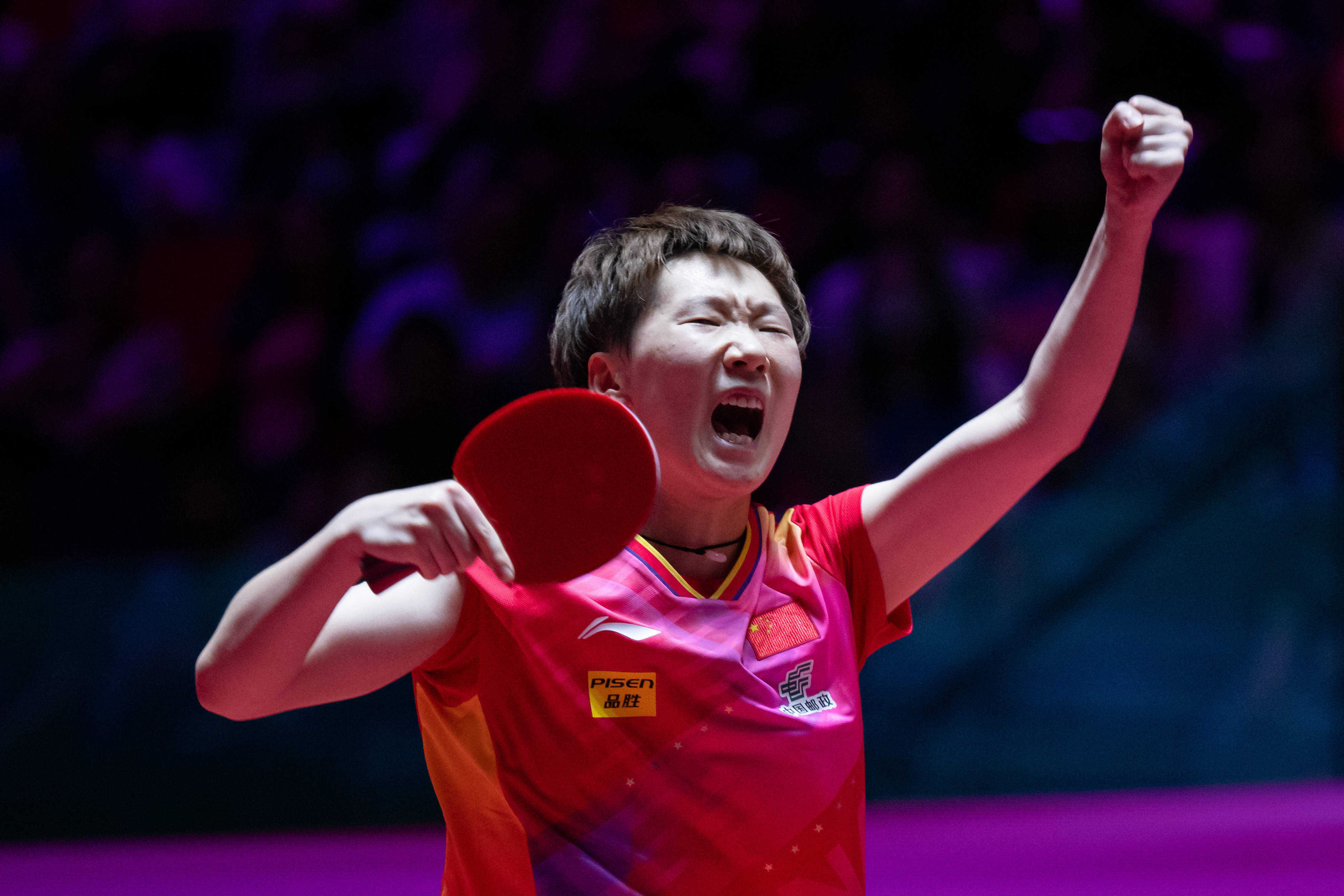 名人士的正 名人士的正