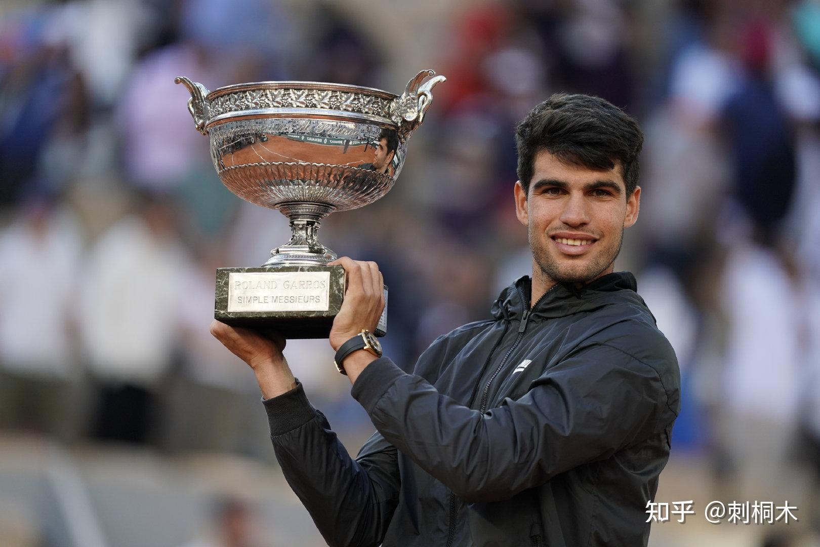 舆论与外界 舆论与外界